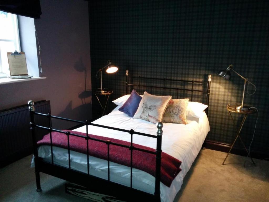 The Manners Pub With Rooms Бейквелл Екстер'єр фото